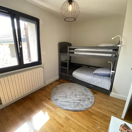 Au Coeur Des Gorges De La Loire *